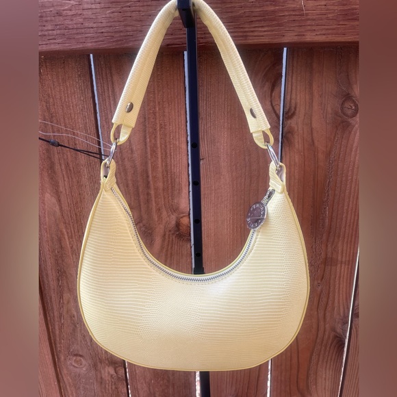 Kendall + Kylie Shoulder Bag - Picture 6 of 12